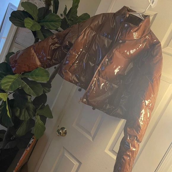 Brown vinyl puffer jacket - Picture 3 of 9
